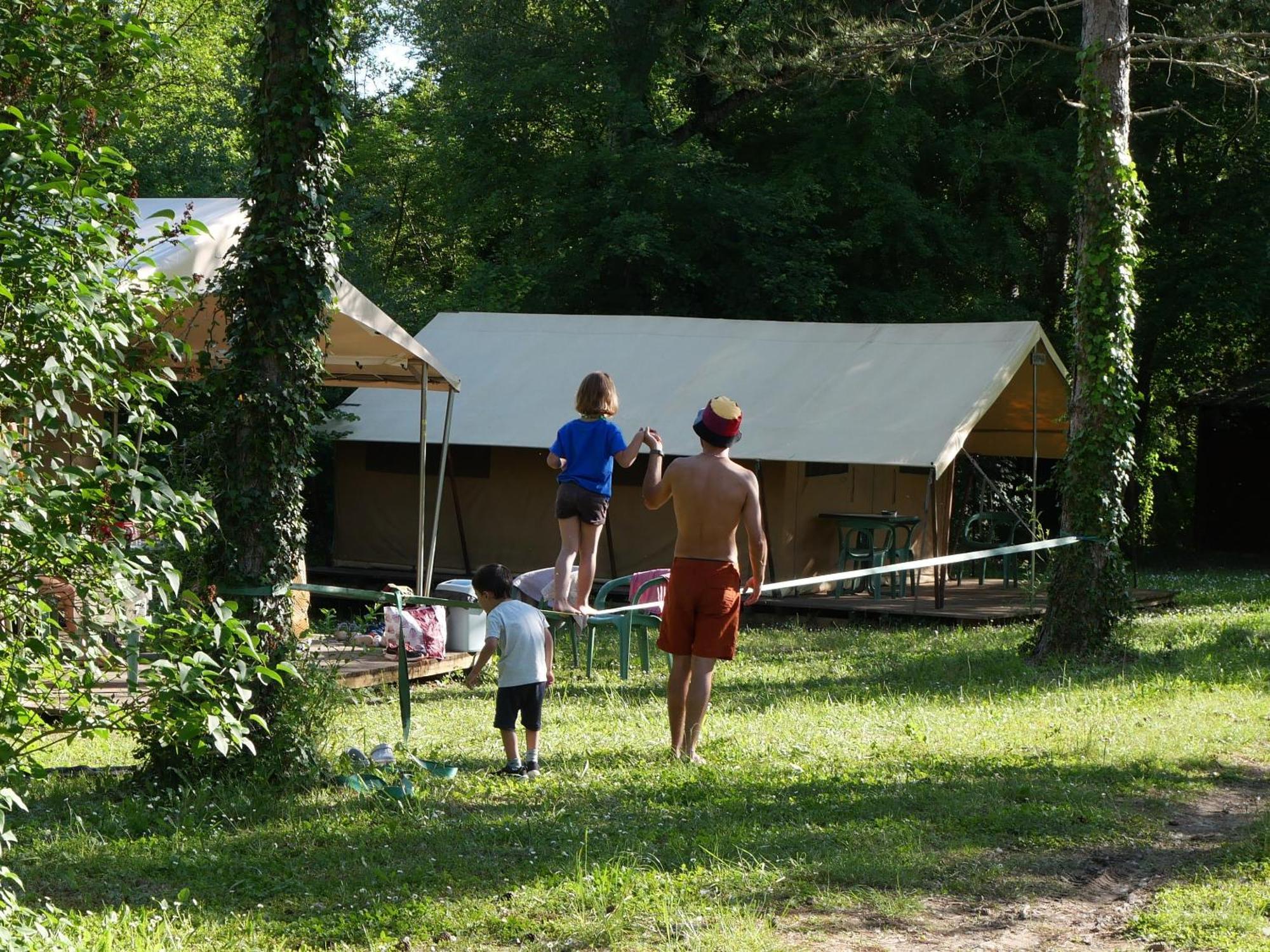 Camping La Vaugelette - Drome Montclar-sur-Gervanne Exterior foto